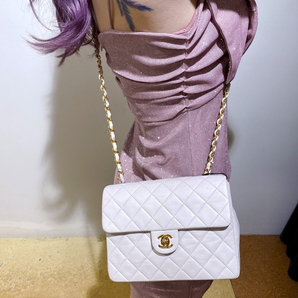 Chanel Pure White Mini Flap Bag - Picture 2 of 16